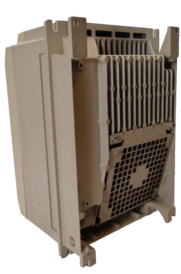 Used Yaskawa Varispeed 616T3 AC Drive 200v Class Inverter CIMR-T3A23P7 6.9kVA 3ph
