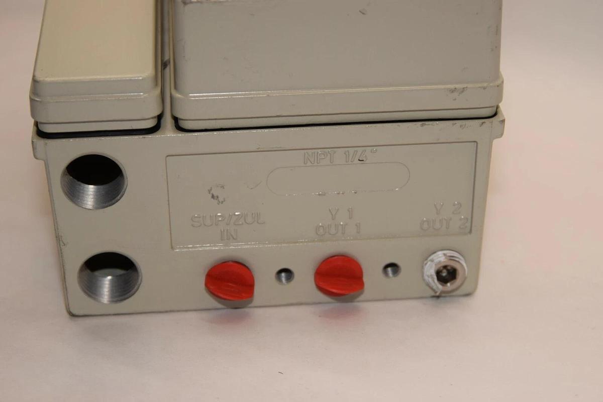 (NEW) SENSYCON HARTMANN & BRAUN 18341-0-5112000 1/4" NPT TZID Linear Actuator