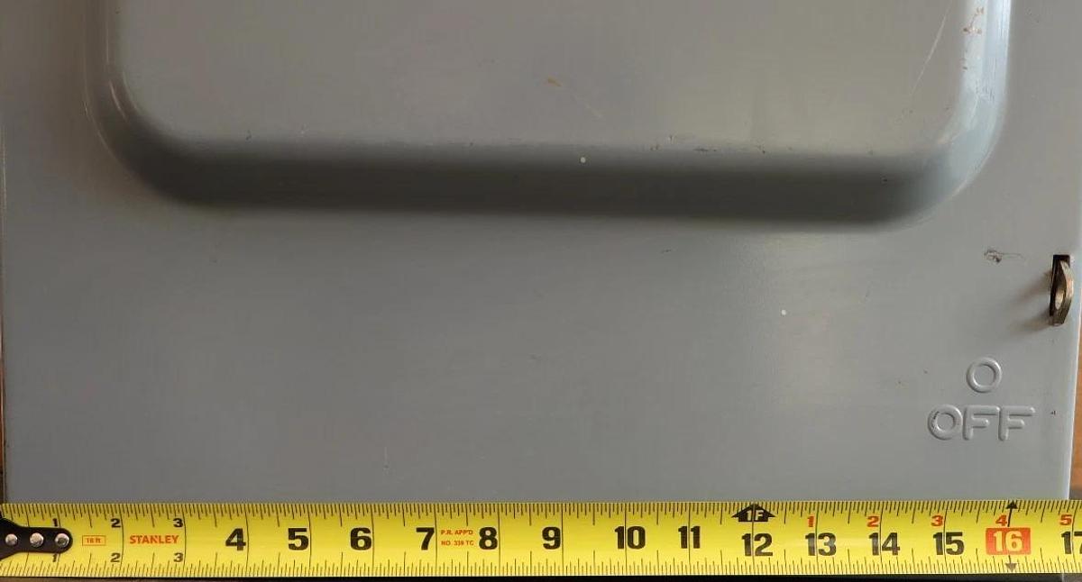 Used Square D 200A Safety Switch Fusible Enclosure D324N 240V 3-Pole 200AMP