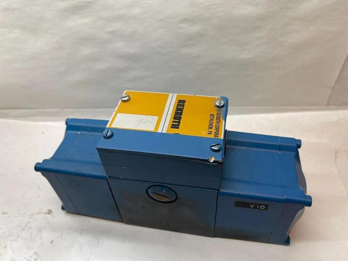 Used REXROTH 4WE10J21/AW110N9DAV 4WE10J21 AW110N9DAV Hydraulic Solenoid valve