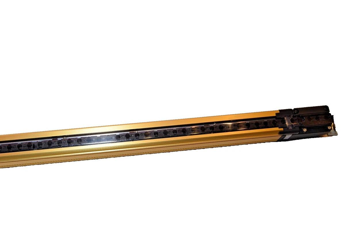 Used SUNX SF4B-H36-01 D V2 Receiver Safety light curtain Matsushita Electric PANSONIC