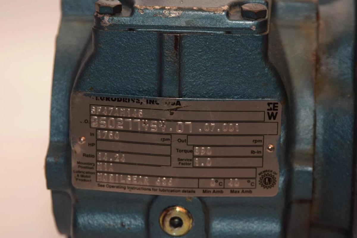 (NEW) SEW-EURODRIVE SF47AM145 850277454.07.07.001 Mobilgear 636 Gear Reducer