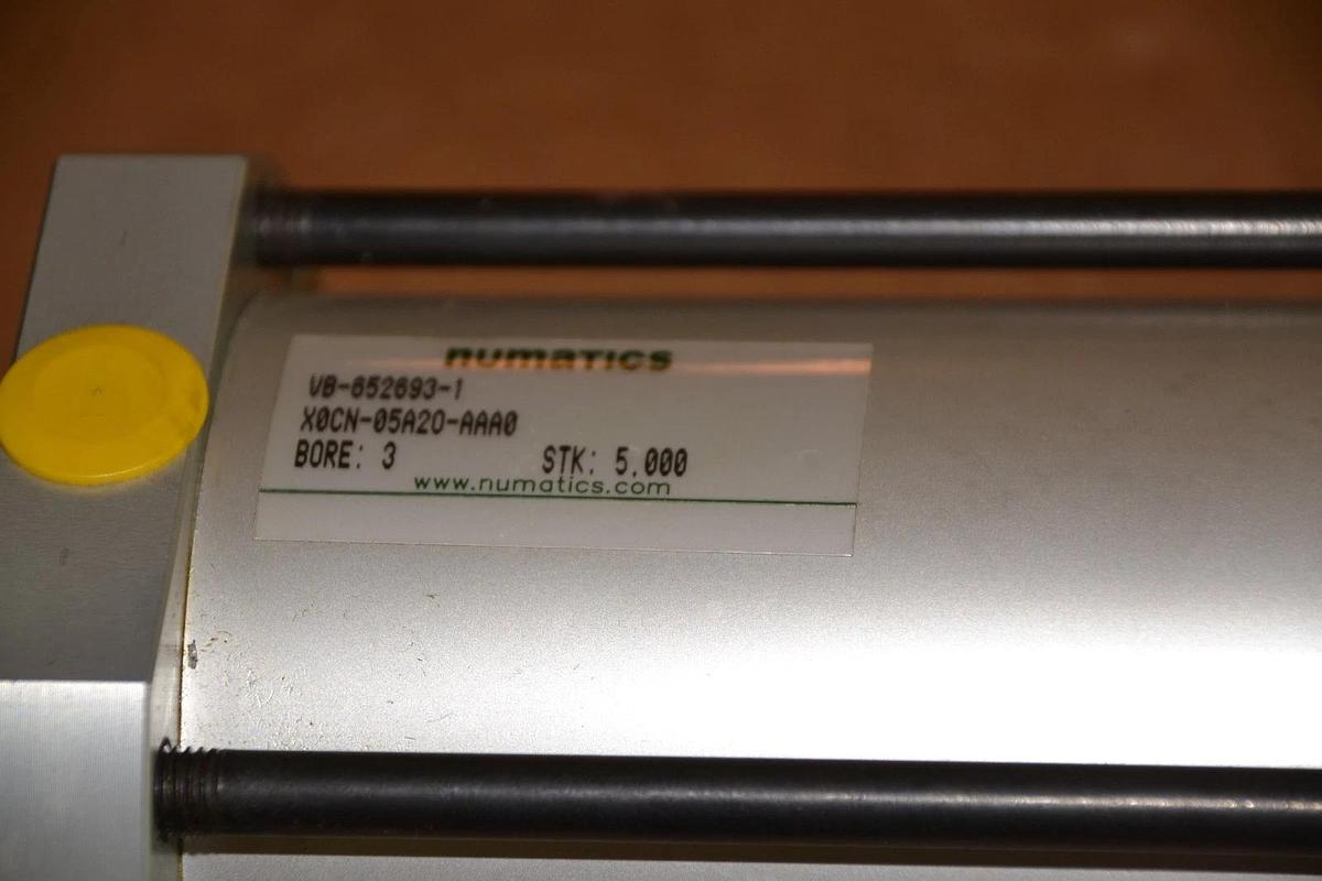 Numatics Cylinder VB-652693-1  VB6526931 X0CN-05A20-AAA0 Bore 3 Stroke 5 NEW