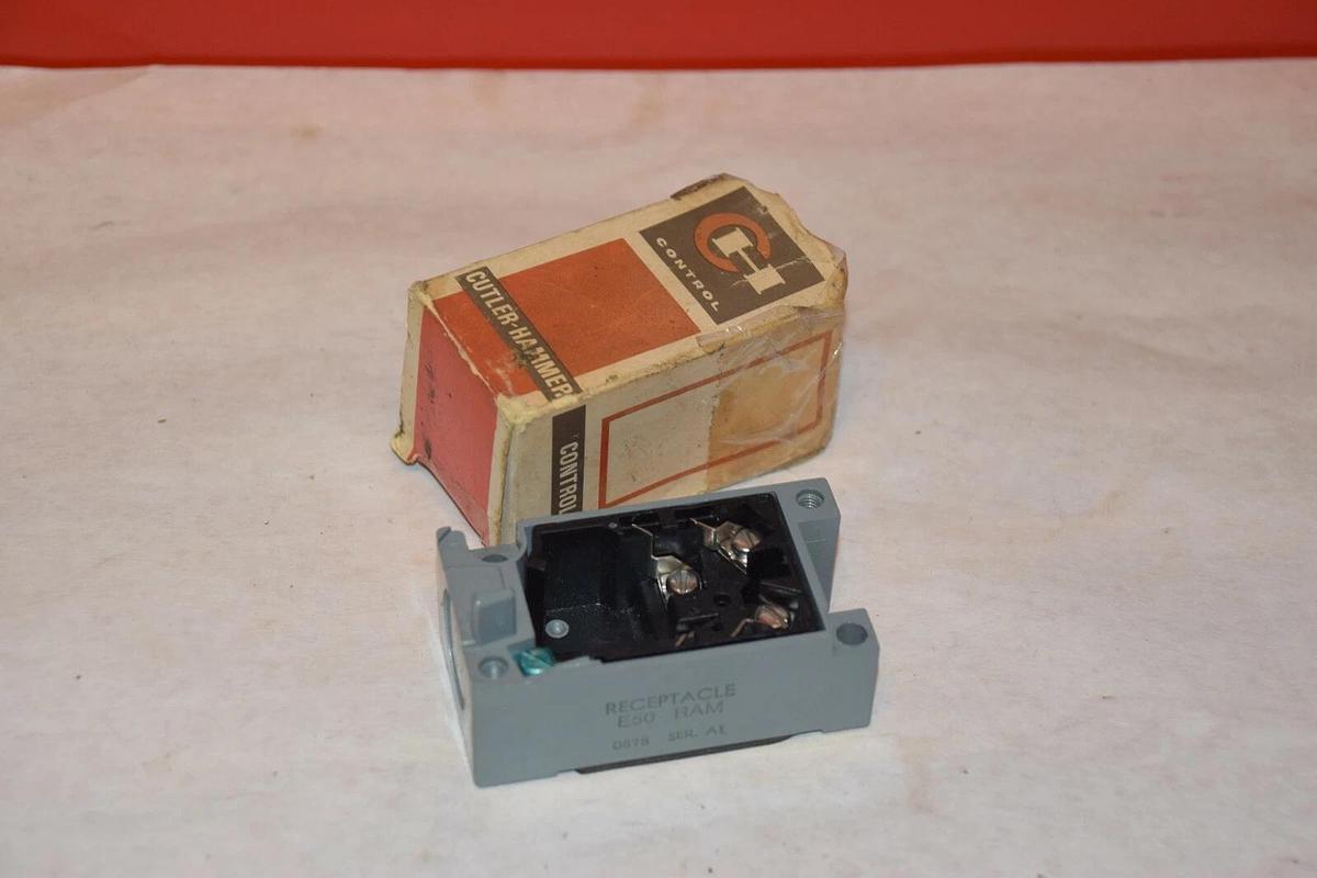 NEW CUTLER HAMMER E50 RAM SERIES A1 LIMIT SWITCH RECEPTACLE