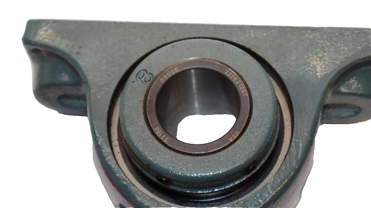 (NEW) DODGE S-2000 , S2000 1-3/8" 044611 2-Bolt Pillow Block Bearing