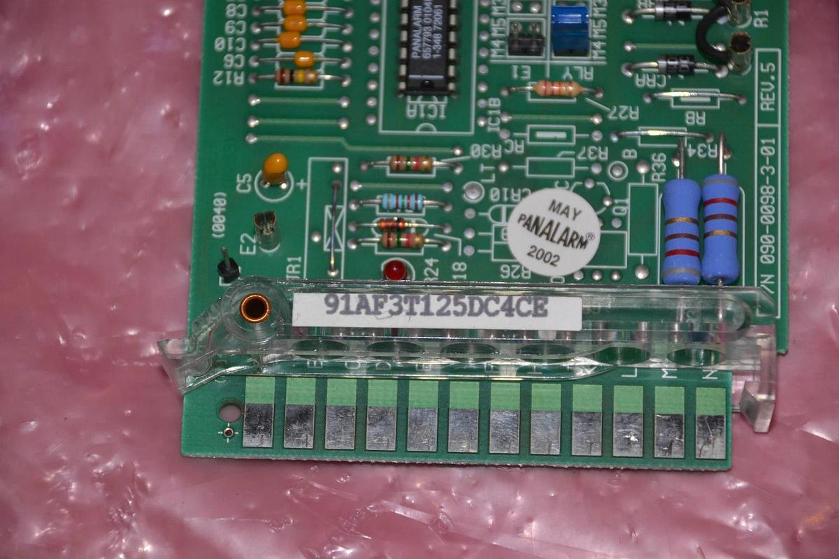 Used PANALARM CIRCUIT BOARD CARD 090-0098-3-01 090 0098 3 01 0900098301 91MB02E