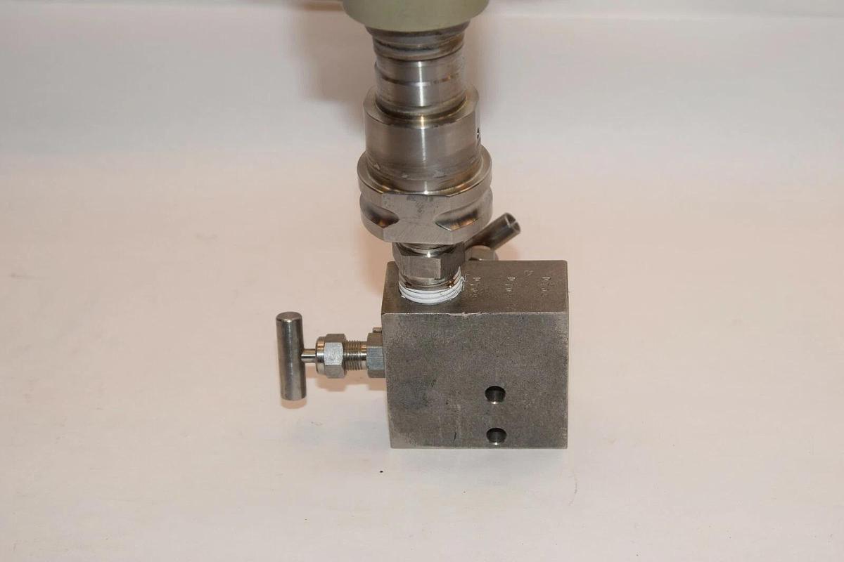 Honeywell ST3000 Smart Pressure Transmitter YSTG94L-E1G-00000-HC-TC-TG-F1-1C-XXX