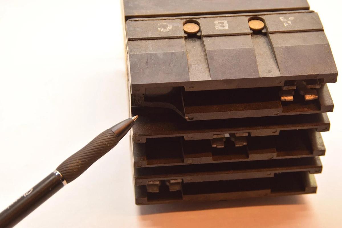 Used SQUARE D FA-36050 FA36050 50A 50 Amp 3P Circuit Breaker *Chip*