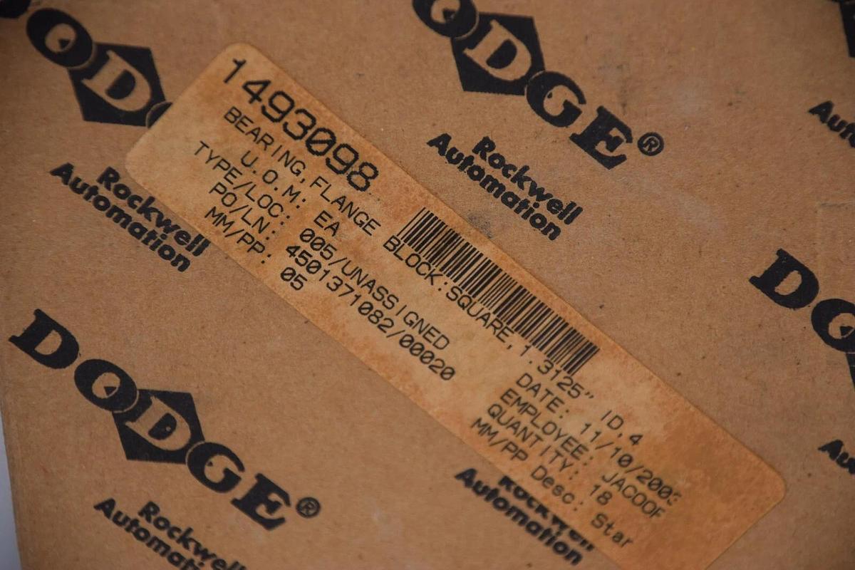 DODGE F4B-SCEZ-105-BEV 6486940-003 E-Z Kleen Flange Block Bearing 1-5/16" USA