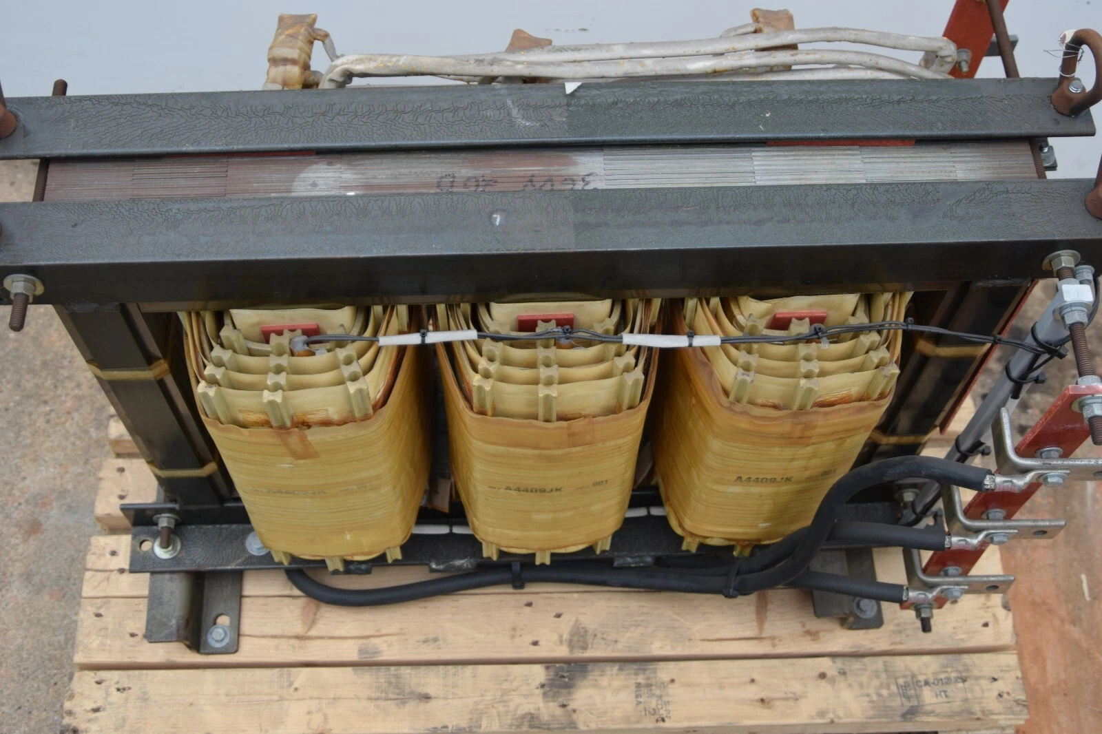 New, HPS Hammond Dry Type 160 KVA Transformer 207103 HV 480YV LV 492.5YV 935014