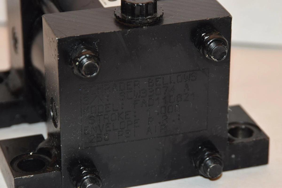 (NEW) SCHRADER BELLOWS FAD110821 250psi 1.0" Stroke Pneumatic Cylinder