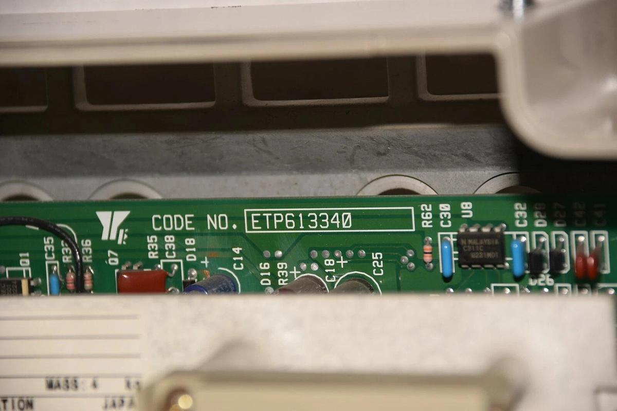 Used Yaskawa Varispeed 616T3 CIMR-T3A21P5 200V Class Inverter Drive 7.2 Amp 230Vac