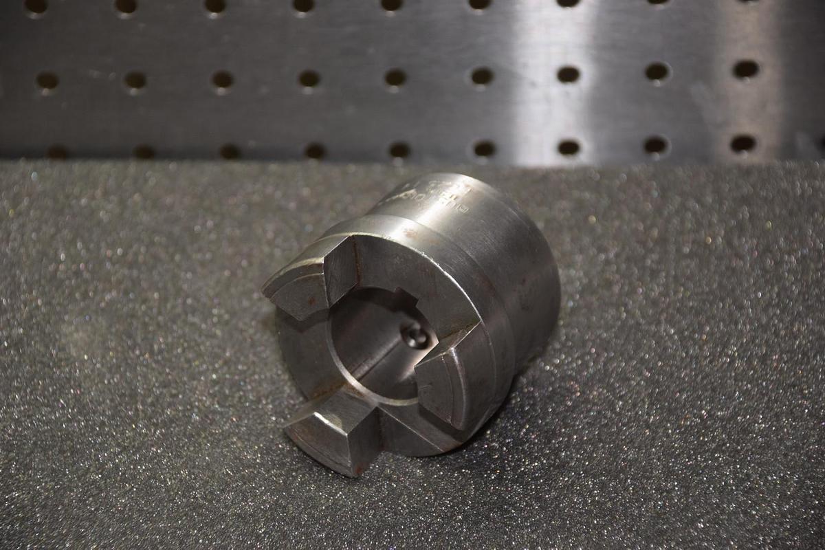 (New) Boston Gear FC25 1-1/4 Coupling Hub 08280