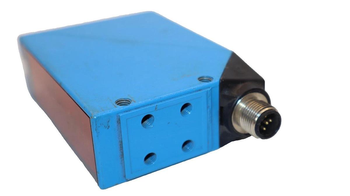 Used Sick Photoelectric Sensor Switch 10-30Vdc 100mA WL24-2V530