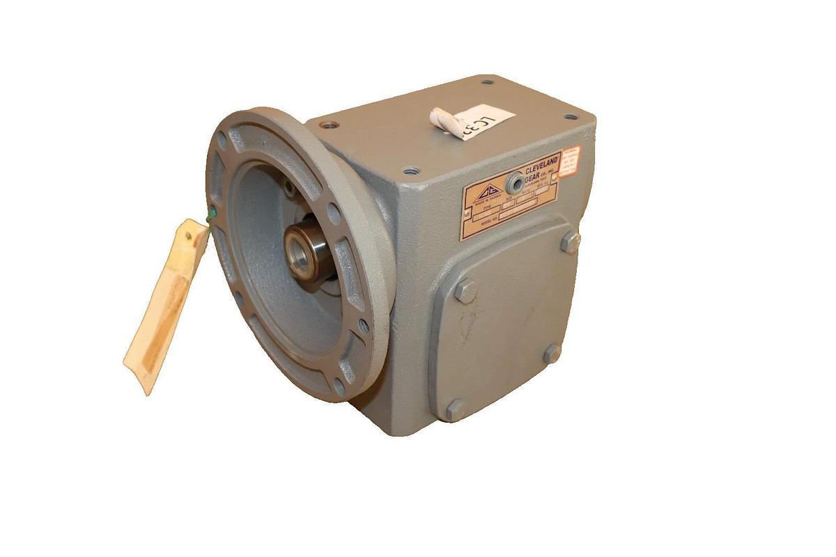 Cleveland Gear Box Speed Reducer M2313CAH05B ICHS 24 5:1 NEW