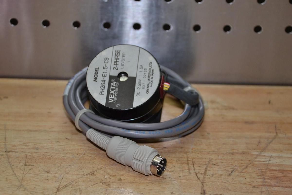 VEXTA Stepping Motor 2 Phase 1.8*/step PH264-E1.5-C9 DC 2.25V