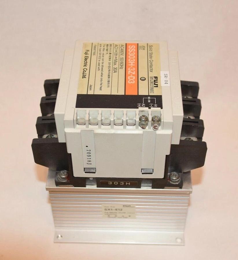 Used FUJI ELECTRIC SS303H-3Z-D3 30A SS303H3ZD3 SOLID STATE CONTACTOR