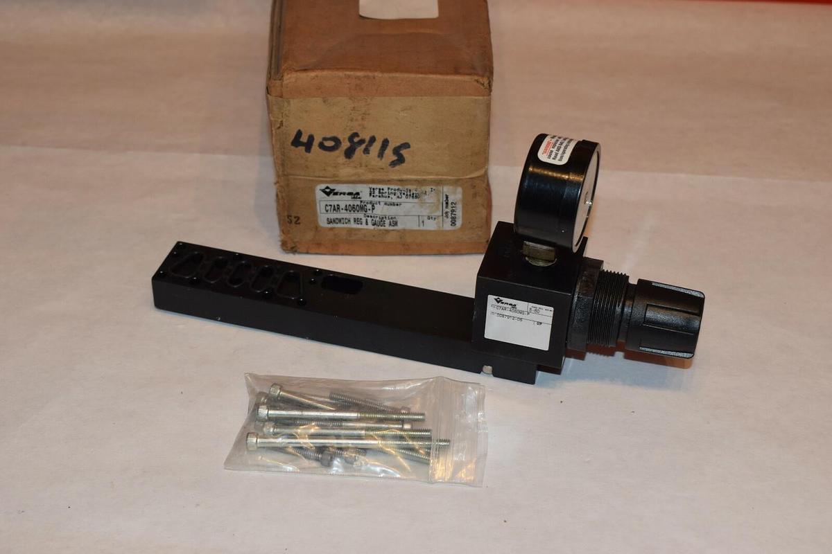 NEW VERSA C7AR-5060MG-P 0128204-02 SANDWICH PNEUMATIC REGULATOR & GAUGE