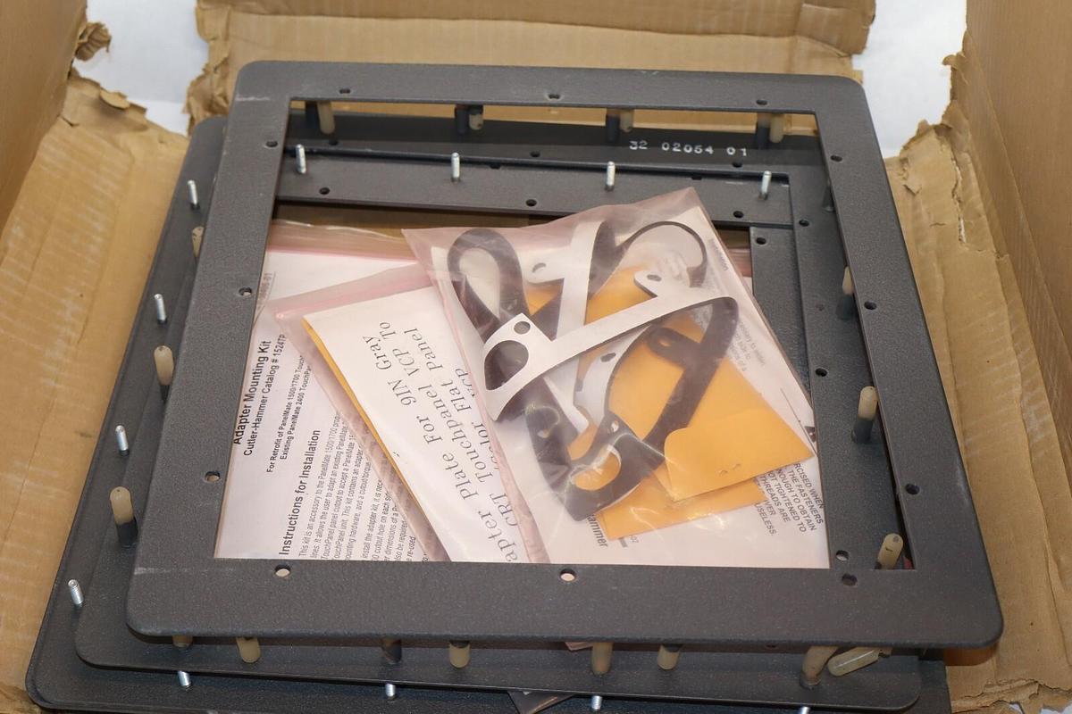 Used (4) Cutler Hammer Collar 24xx to 1500/1700 Touch Panel 1524TP 1524TP-00 *NEW