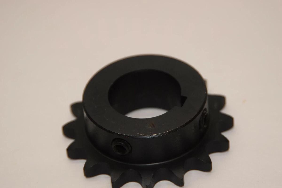 (NEW) TSUBAKI H40B16F-1-1/8 8x8x2.6cm 1-1/8" Bore 16 Teeth Sprocket