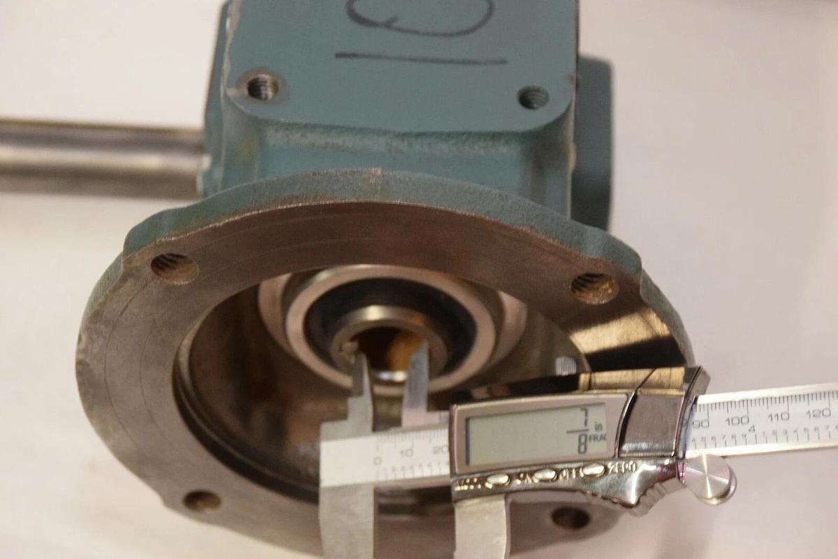 DODGE TIGEAR, Worm Gear Speed Reducer Q200Y010M140LK 10:1 ratio gear box (New)