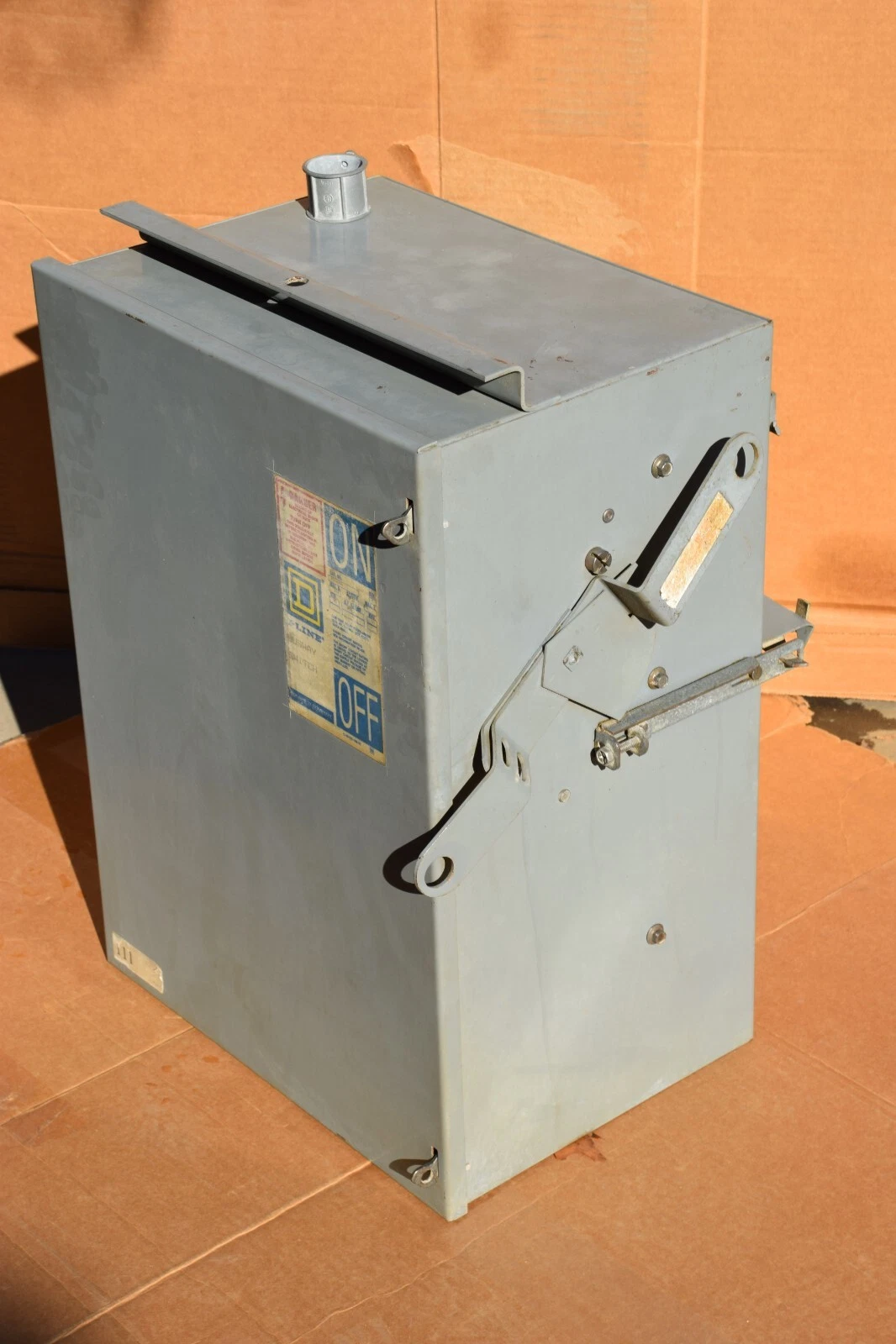 Used SQUARE D I-Line Fusible Busway Switch PQ3220G 200A 200 Amp Ser 6 3P 3P3W 240v