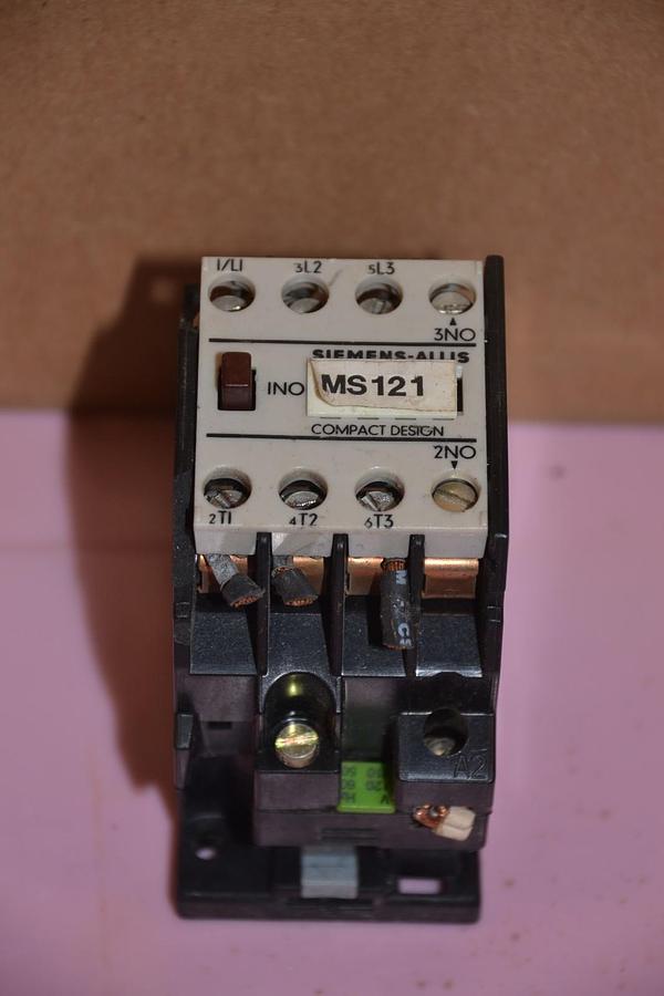 Used SIEMENS ALLIS CONTACTOR C21AC*3 C21AC 3 C21AC3 110-120 V 50-60 HZ