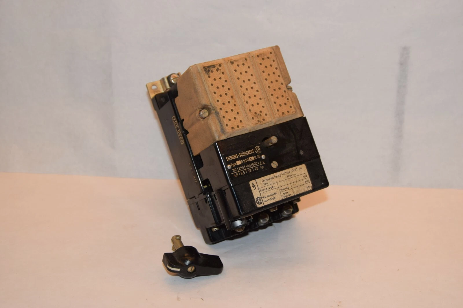 (NEW) SIEMENS Vintage 3VA4 40A 3VX140 600Vac Overload Relay R920325