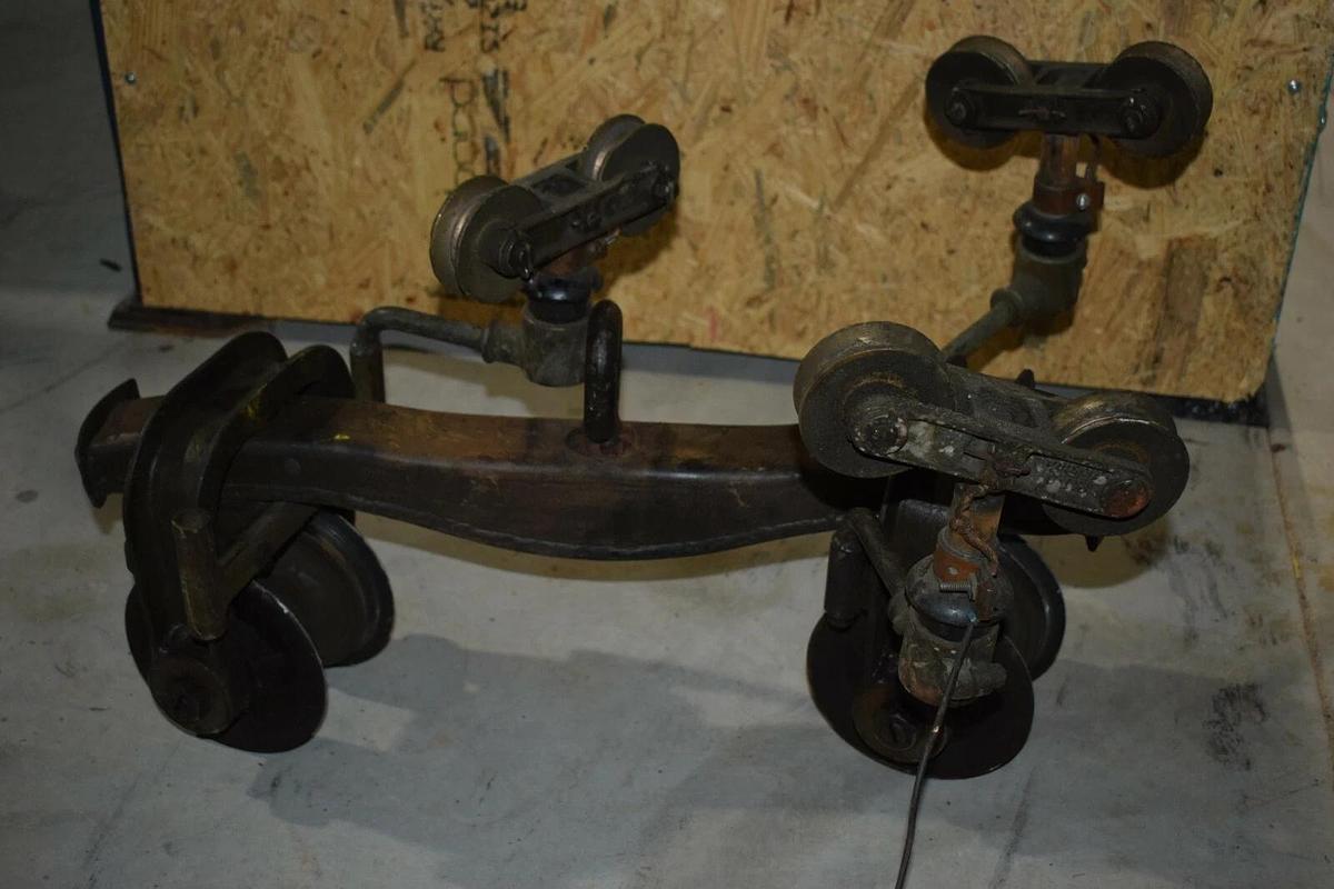 Used Yale 1 Ton OverHead Hoist Trolley Straight or Curved Beams 2000 lb