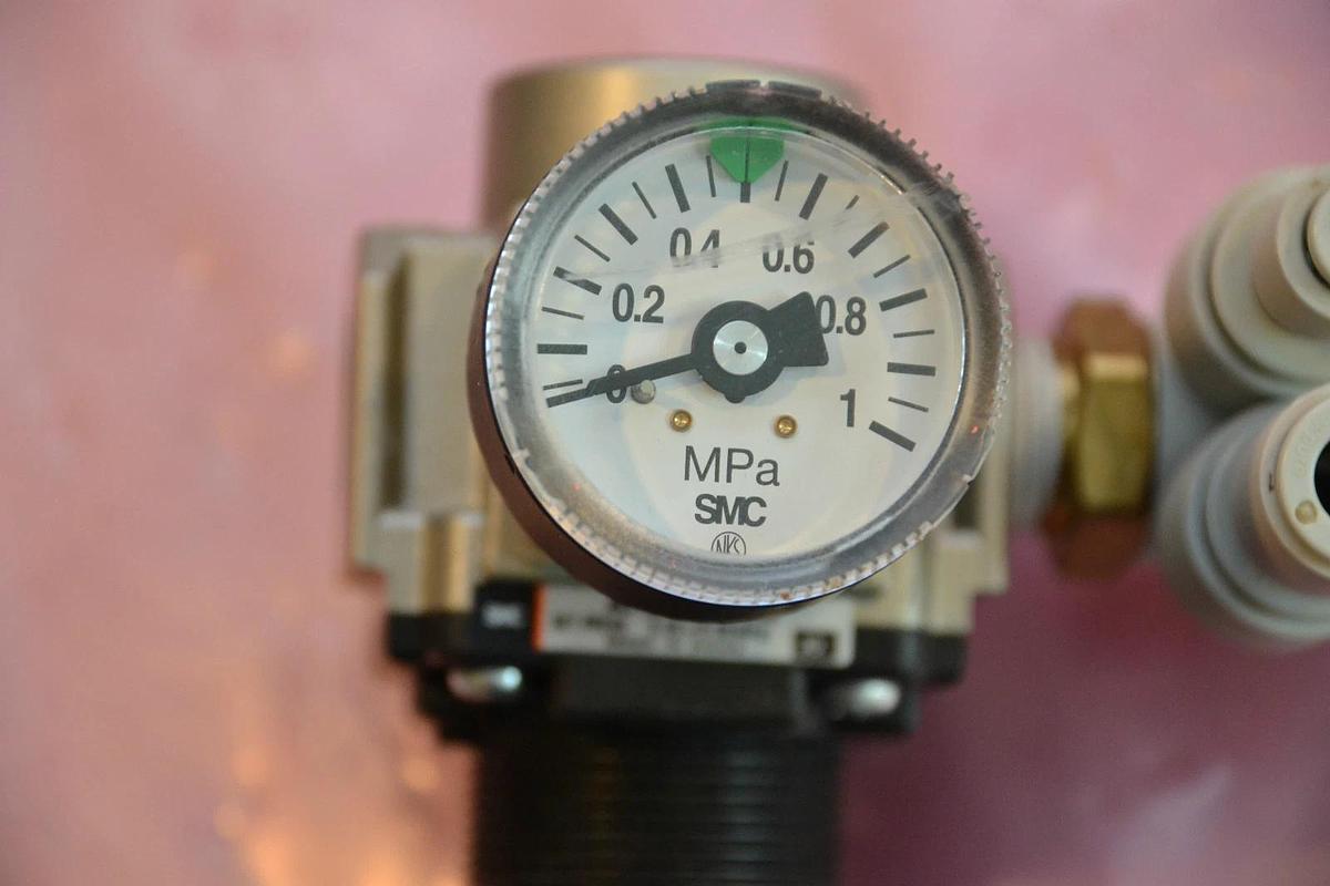 Used SMC Modular Regulator AR25-03G AR25 03G AR2503G WITH GAUGE G36-10-01 G36 10 01