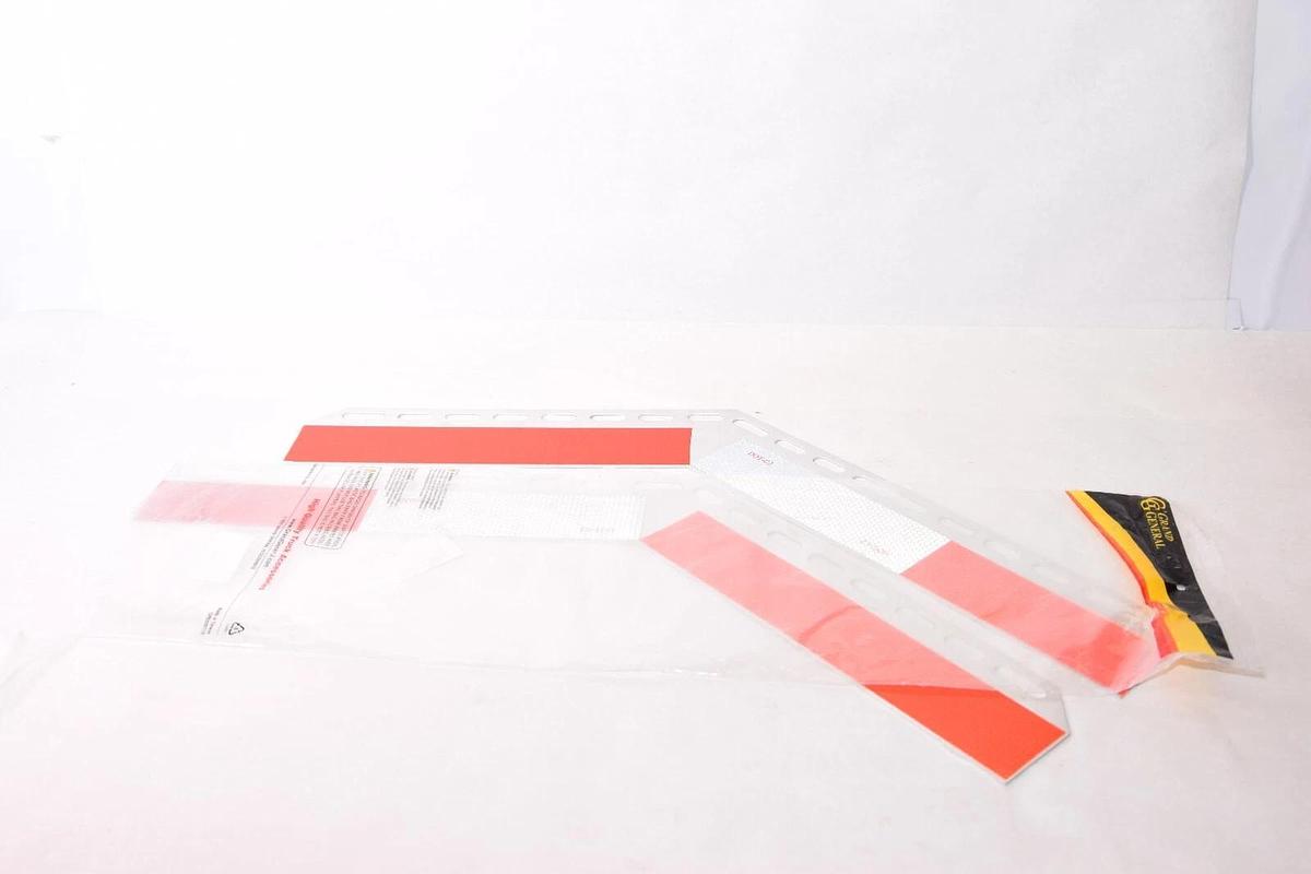 (NEW) GRAND GENERAL 30970 Alum. Angled Mud Flap Reflective with 6" DOT-C2