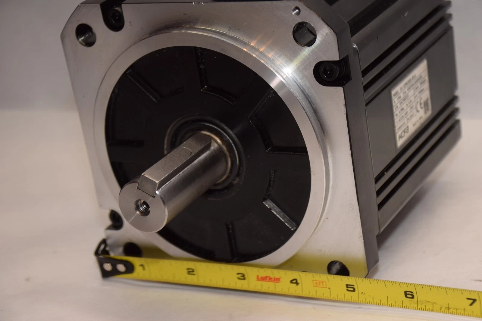 NEW HCFA Servo Motor SV-X2MG130H-N2LA SVX2MG130HN2LA 1.3kw 9.3A 1500rpm 220/240v