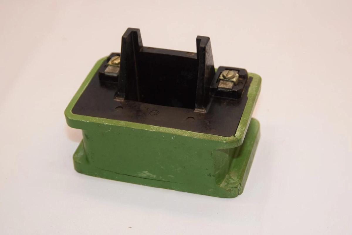 (NEW) GE GENERAL ELECTRIC 22D153G2 110V Coil *Cracked*