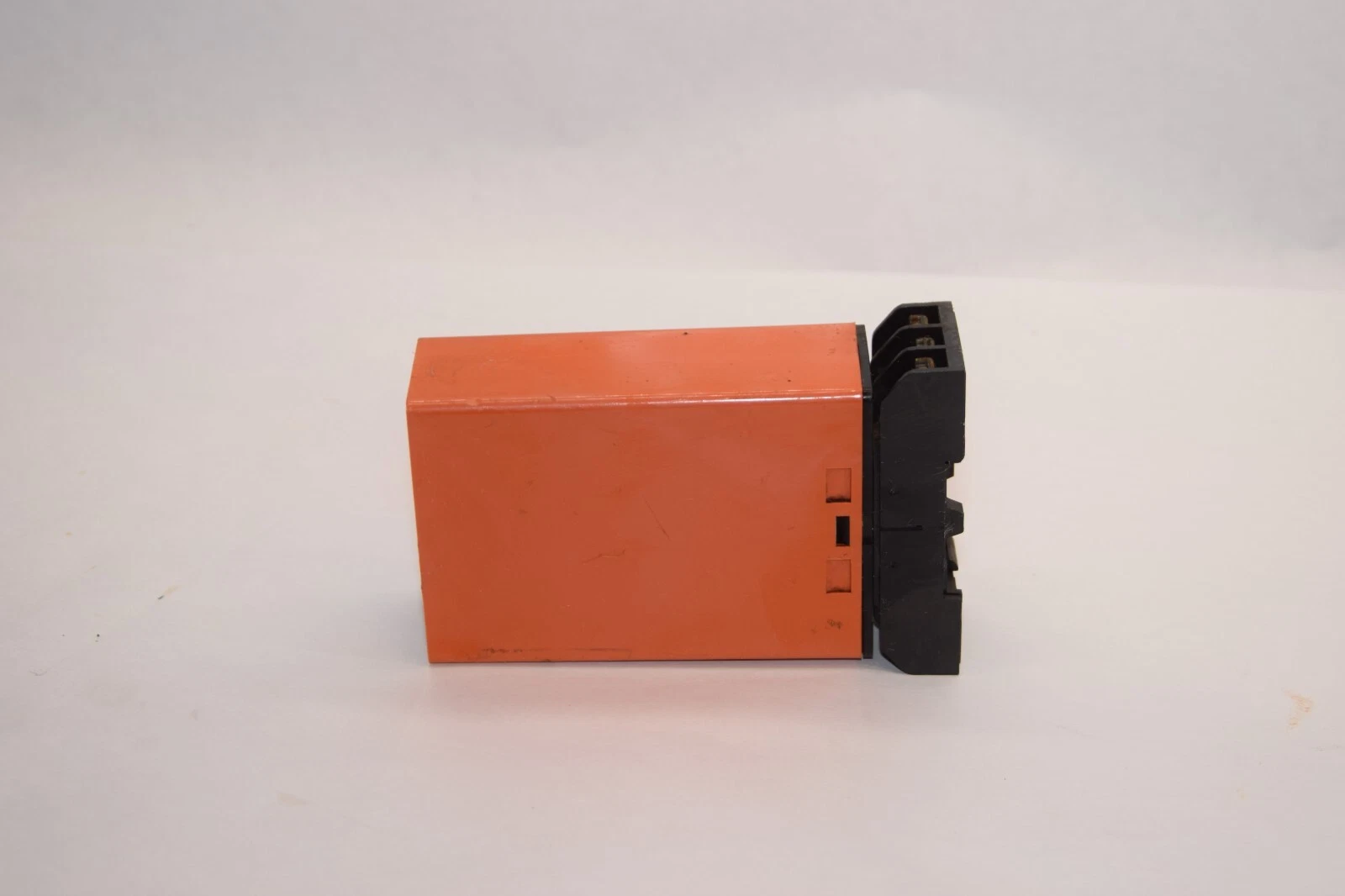 Used BIRCHER ZK3592 ZK-3592 ZK 3592 6A 240V Relay