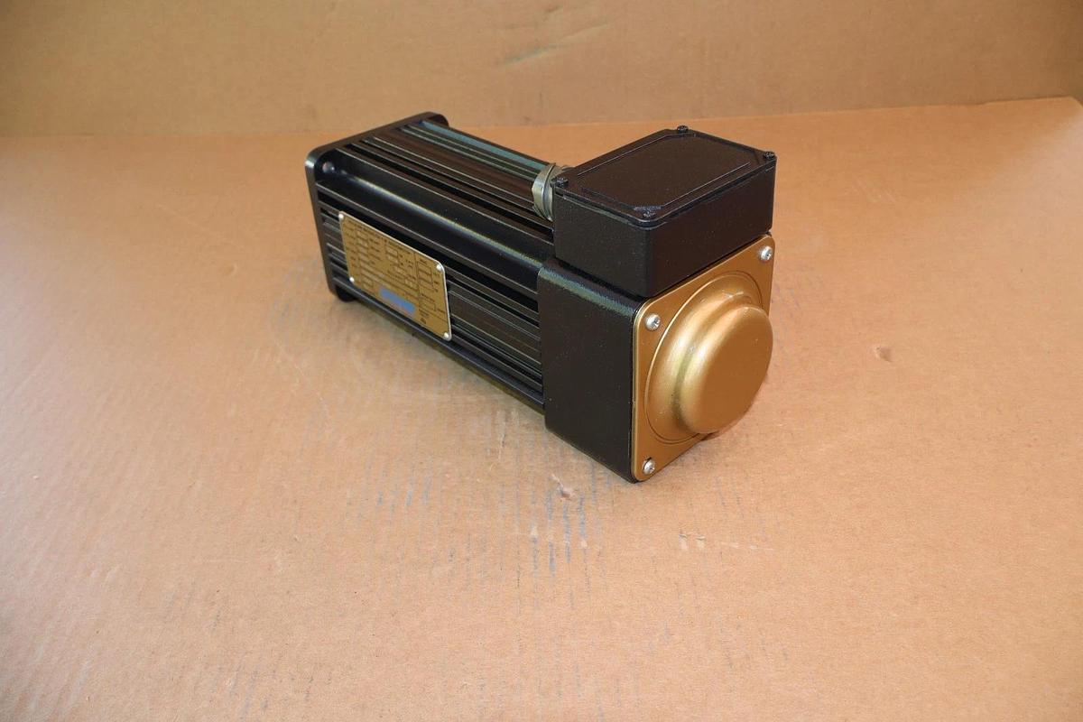 KOLLMORGEN Servo Motor Goldline XT B-404-A-23 B404A23 230v 1500rpm (NEW)