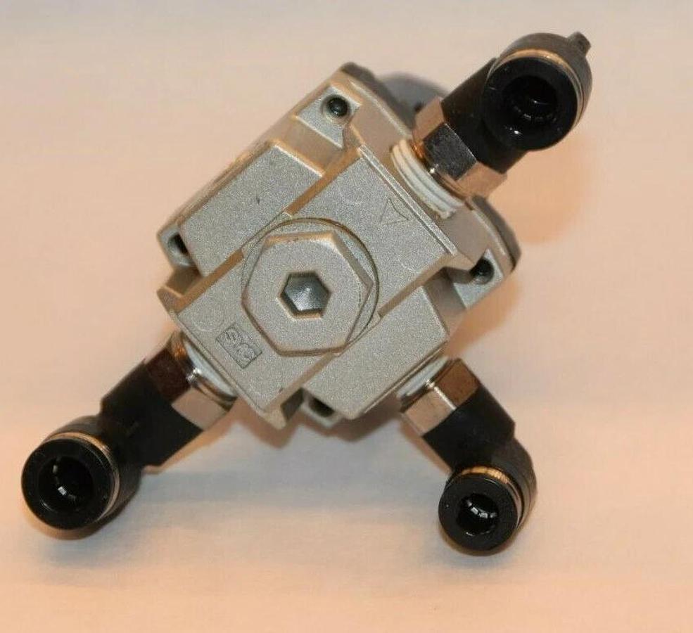 Used SMC AR2000-02B 0.05-0.85MPa Regulator