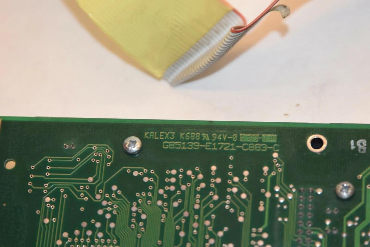 Used SIEMENS G85139-E1721-A883  G85139E1721A883 Drive keypad card