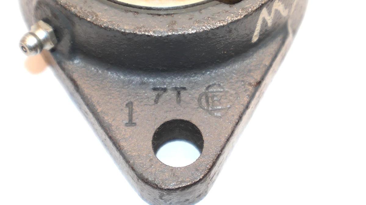 Boston Gear A-UC207-104 , 1-1/4" 2 Hole Flanged Bearing (New)