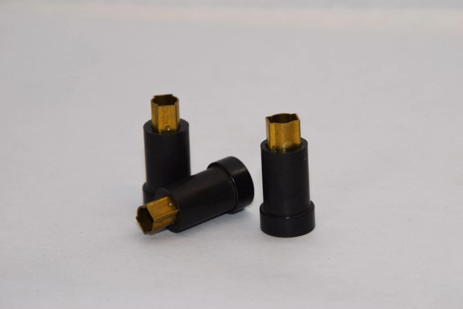 (NEW - Lot of 3) CLEVELAND MOTION CONTROL 12983101 Holder