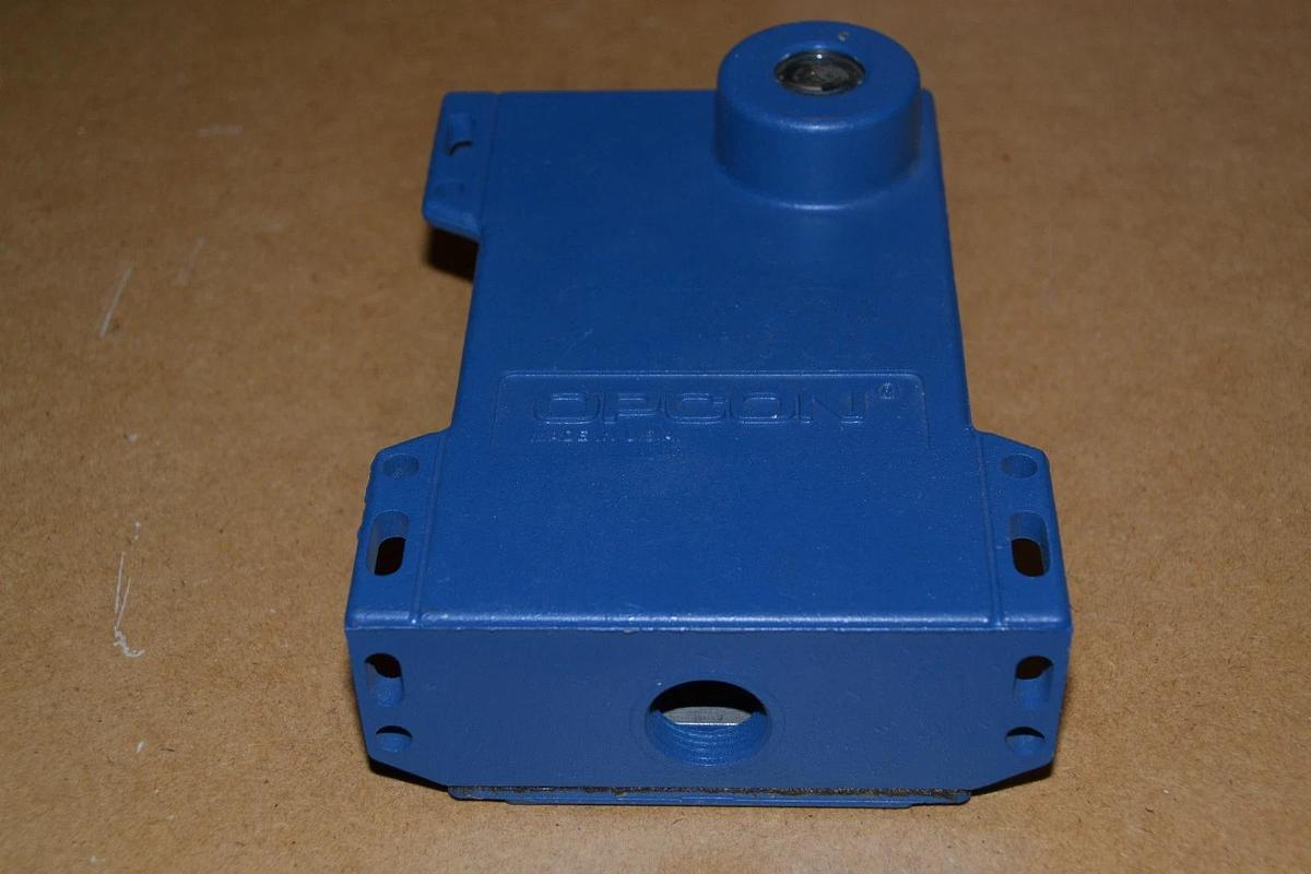 Used OPCON 1240B-IX2 1240BIX2 1240B-1X2 1240B1X2 100756 I00756 115V 4.5 ENCL
