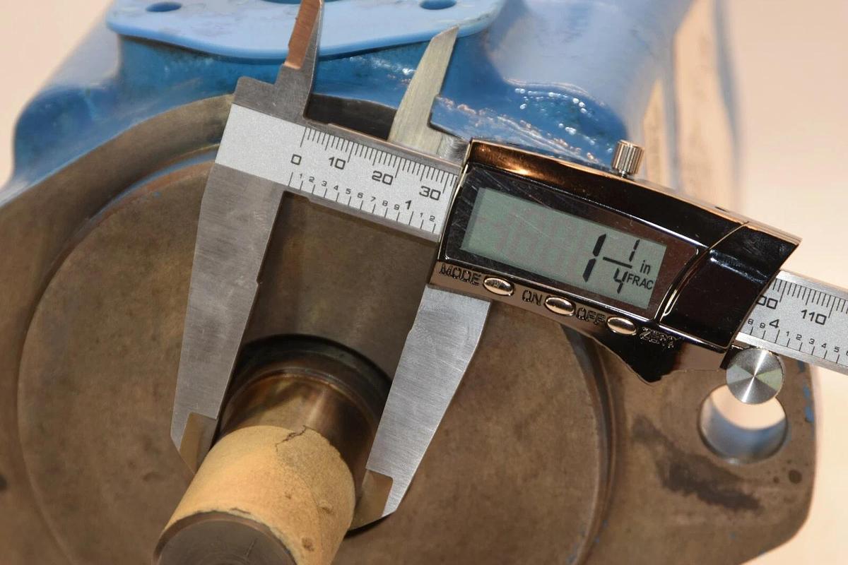 VICKERS 35V25A 1C22R Hydraulic Vane Pump 35V25A1C22R (NEW)