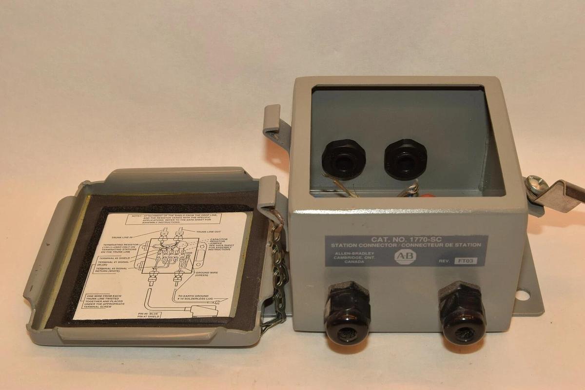 Used ALLEN BRADLEY 1770-SC 1770SC Data Station Connector