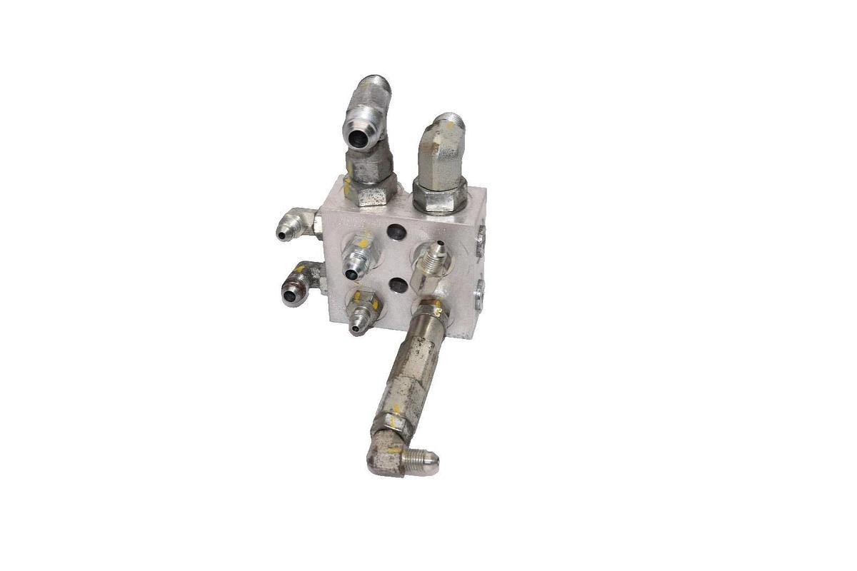 Used Sun Hydraulics M10335-1 41/11 Manifold Valve Block