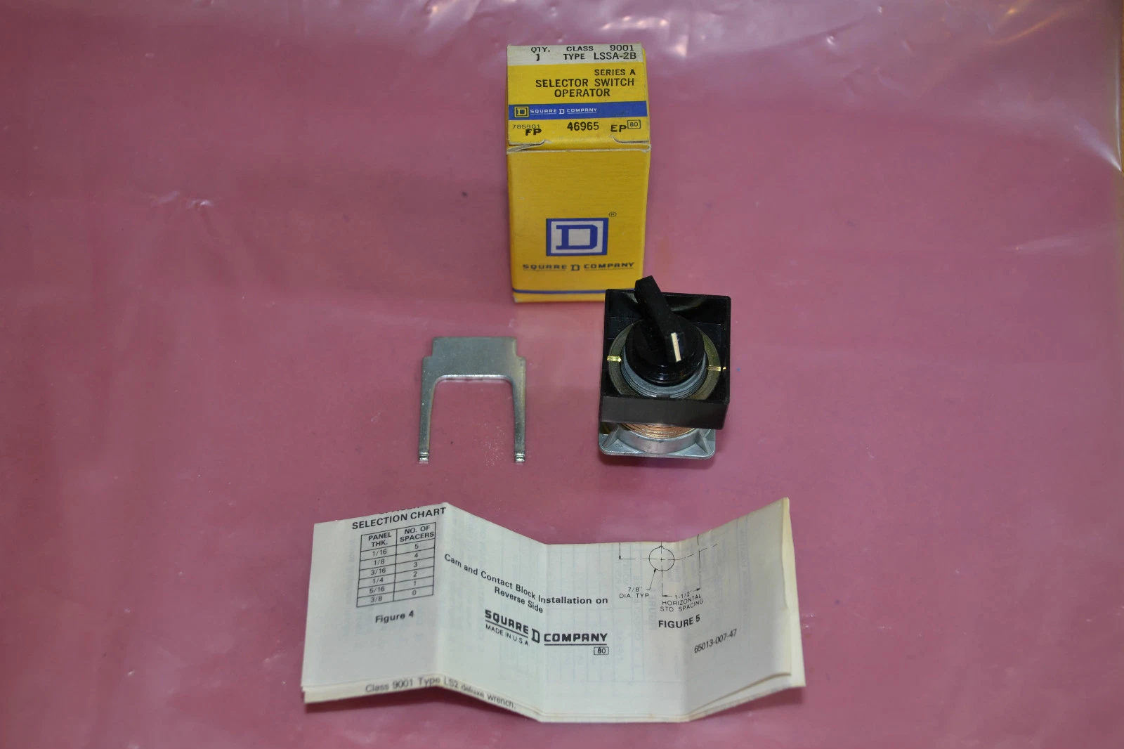 SQUARE D SELECTOR SWITCH OPERATOR CLASS 9001 TYPE LSSA-2B LSSA 2B 9001LSSA2B NEW