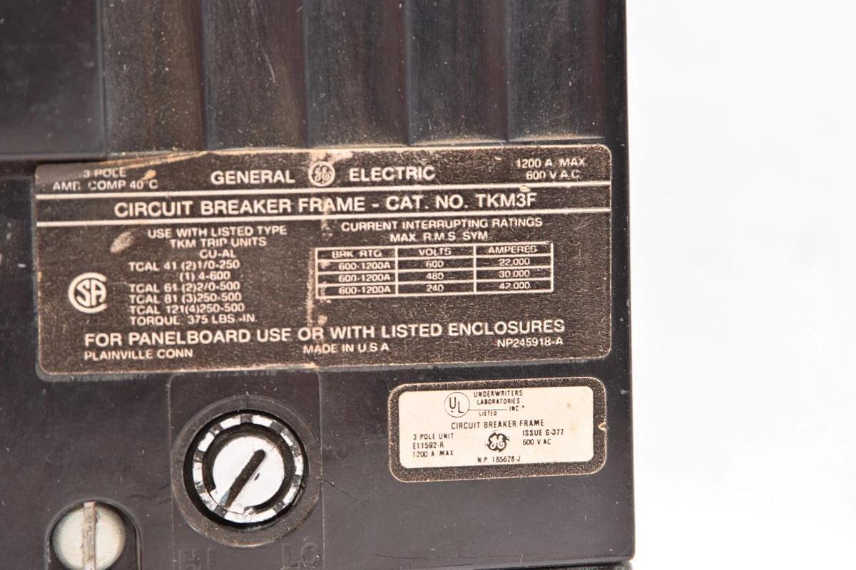 Used CUTLER HAMMER TKM3F 1200Amp 600Vac 700Amp Trip Circuit Breaker