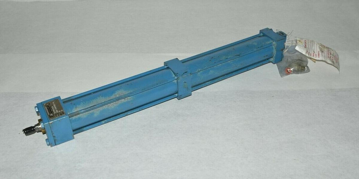 Refurbished LYNAIR INC. AD-2B02-6 AD2B026 2" Bore 6" Stroke Pneumatic Cylinder