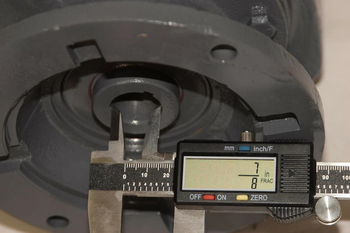 BOSTON GEAR F842BF-14K-B7 F842BF14KB7 Gear Box Speed Reducer Ratio 14.29 NEW