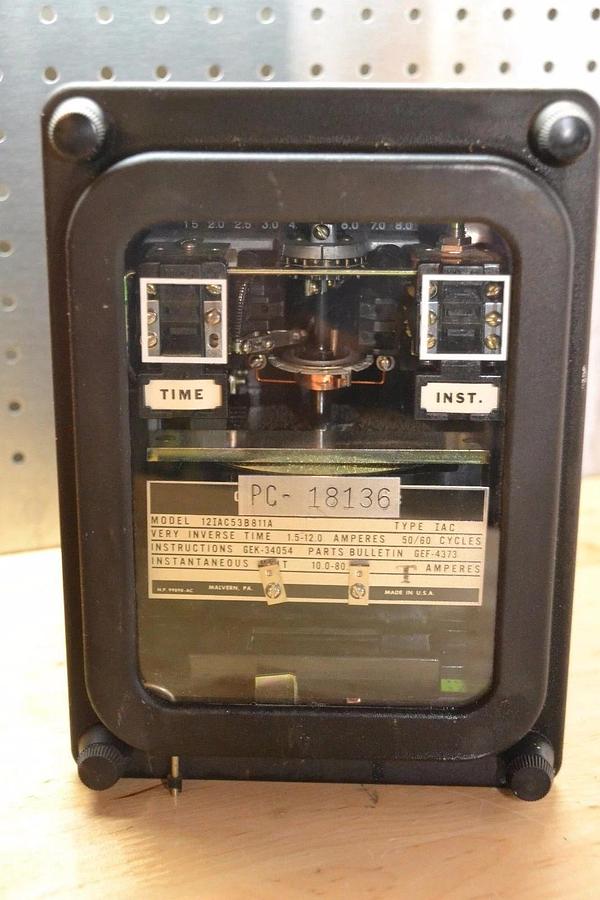 Used GE 12IAC53B811A Very Inverse Time Overcurrent Relay 1.5-12 Amp