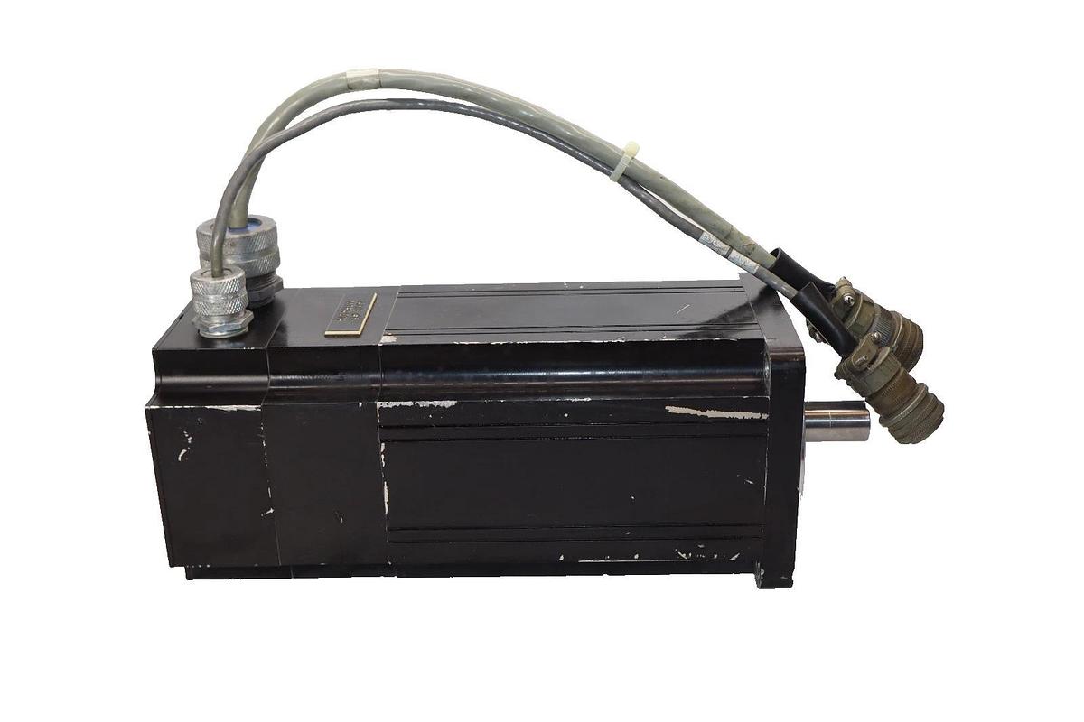 Used Emerson Brushless Servo Motor DXM-6120 960084-01 A3 240V 16A Amp 3000RPM 4.25HP