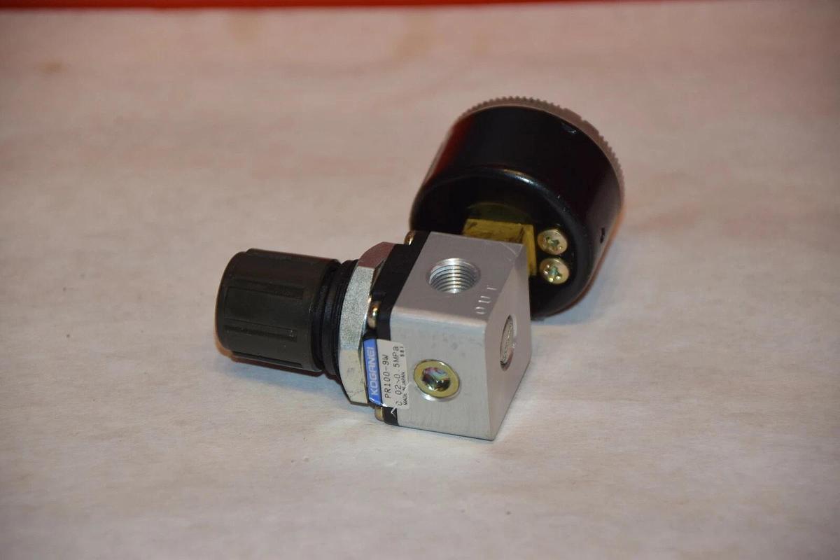 NEW KOGANEI PR100-GD20 USG PR100-9W PNEUMATIC PRECISION REGULATOR WITH GAUGE